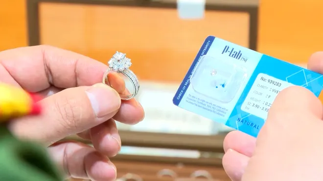 Thanh Hoá:Kết quả giám định kim cương trong vụ án buôn lậu xuyên quốc gia- Ảnh 3. Thanh Hoá:Kết quả giám định kim cương trong vụ án buôn lậu xuyên quốc gia- Ảnh 3.
