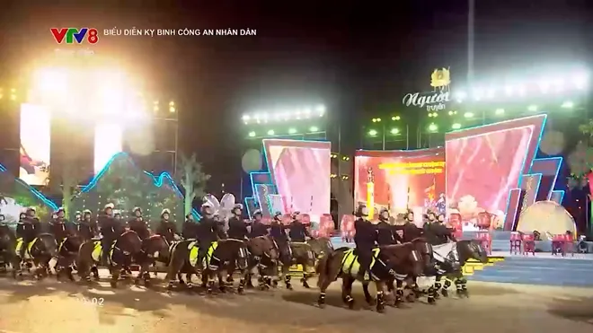 Cảnh sát Cơ động Kỵ binh: Bản lĩnh lực lượng tinh nhuệ trên lưng ngựa- Ảnh 1. Cảnh sát Cơ động Kỵ binh: Bản lĩnh lực lượng tinh nhuệ trên lưng ngựa- Ảnh 1.