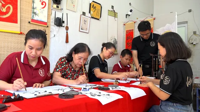 Nét đẹp đạo hiếu trong văn hóa Việt- Ảnh 1. Nét đẹp đạo hiếu trong văn hóa Việt- Ảnh 1.