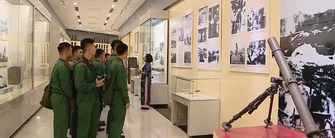 Bù đắp những khoảng trống lịch sử- Ảnh 7. Bù đắp những khoảng trống lịch sử- Ảnh 7.