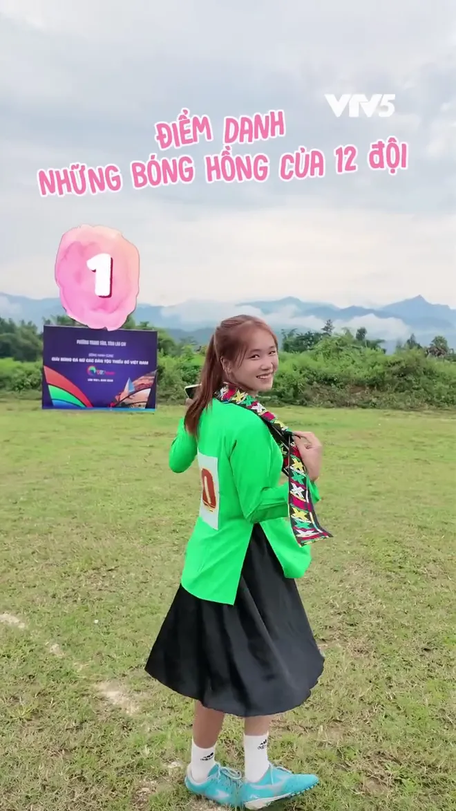 Dàn "hoa khôi" của 12 đội bóng đá nữ các dân tộc thiểu số Việt Nam - Ảnh 1.