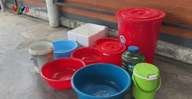 Huế khẩn trương khắc phục tình trạng thiếu nước- Ảnh 3. Huế khẩn trương khắc phục tình trạng thiếu nước- Ảnh 3.