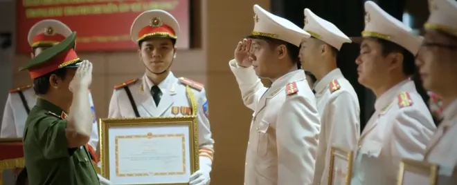Lửa trắng - Tập cuối: Chuyên án Lửa trắng thành công, Cương đen trực tiếp nói yêu Mai- Ảnh 7.