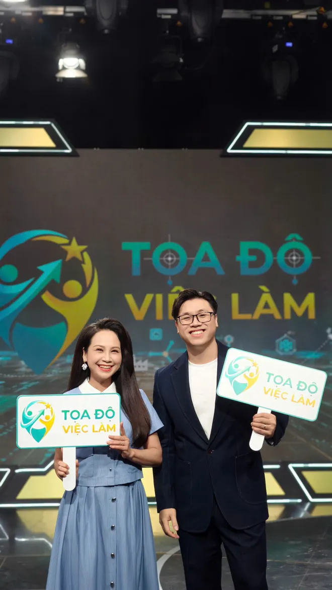 Những làn gió mới trên sóng VTV2: Câu chuyện "vượt ngưỡng" của những người làm truyền hình trên sóng và số- Ảnh 2.