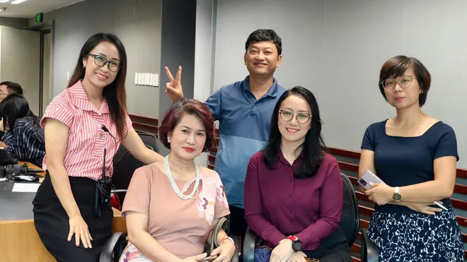 Những làn gió mới trên sóng VTV2: Câu chuyện "vượt ngưỡng" của những người làm truyền hình trên sóng và số- Ảnh 16.