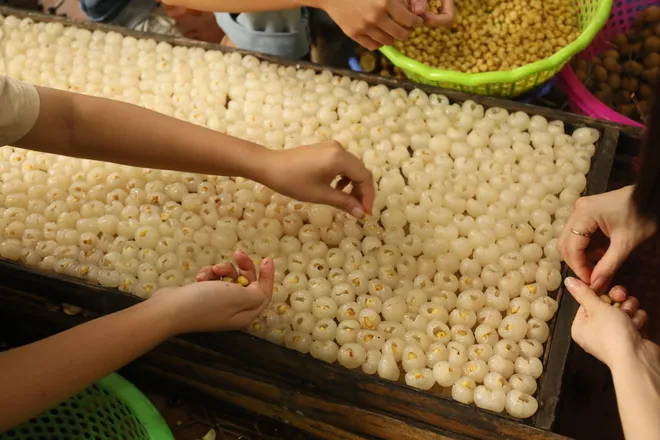 Nh&atilde;n lồng Hưng Y&ecirc;n: Từ thức qu&agrave; tiến vua đến h&agrave;nh tr&igrave;nh di sản quốc tế - Ảnh 10.