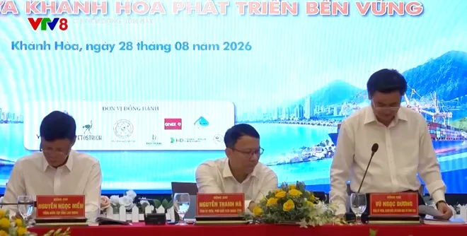 Khánh Hòa tìm giải pháp xây dựng nguồn nhân lực lâu dài- Ảnh 2. Khánh Hòa tìm giải pháp xây dựng nguồn nhân lực lâu dài- Ảnh 2.