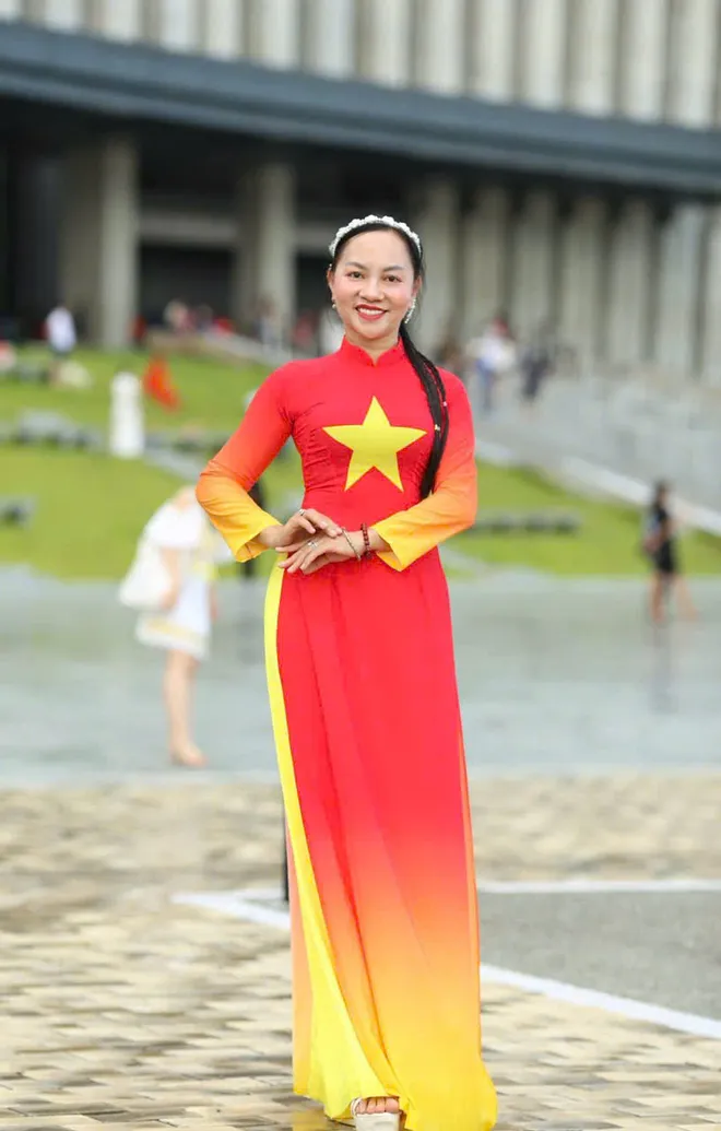 Quốc kh&aacute;nh 2/9: Người d&acirc;n n&ocirc; nức check-in mừng Tết Độc lập - Ảnh 5.