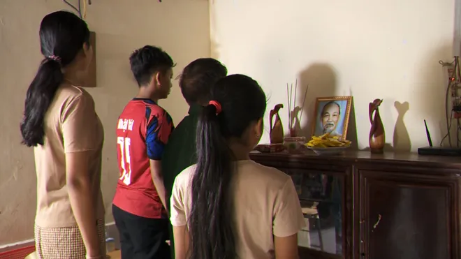 Tết Độc lập qua nét văn hóa thờ Bác Hồ của người Raglai- Ảnh 1. Tết Độc lập qua nét văn hóa thờ Bác Hồ của người Raglai- Ảnh 1.