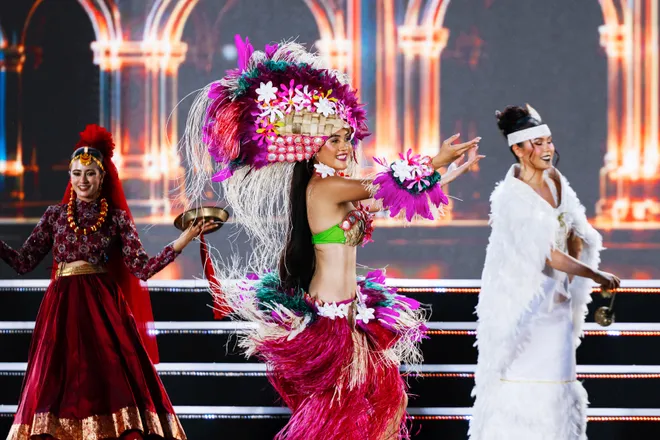 Miss World 2026: 111 thí sinh trình diễn văn hóa trên sân khấu hơn 110m tại Khánh Hòa- Ảnh 1. Miss World 2026: 111 thí sinh trình diễn văn hóa trên sân khấu hơn 110m tại Khánh Hòa- Ảnh 1.