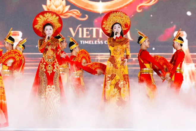 Miss World 2026: 111 thí sinh trình diễn văn hóa trên sân khấu hơn 110m tại Khánh Hòa- Ảnh 23. Miss World 2026: 111 thí sinh trình diễn văn hóa trên sân khấu hơn 110m tại Khánh Hòa- Ảnh 23.