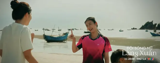 Đội bóng nữ làng Xuân - Tập 1: Ông Khiêm (Trung Anh) tức giận khi Minh (Thảo My) tự ý ký hợp đồng với công ty lạ- Ảnh 2.