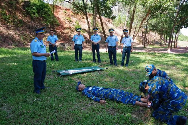 Sư đoàn 365 năm 2026: Đẩy mạnh chuyển đổi số, nâng cao năng lực sẵn sàng chiến đấu - Ảnh 3.