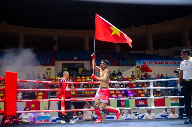 Thắng võ sĩ Campuchia, Lê Hoàng Đức đăng quang ngôi vô địch hạng 51kg nam- Ảnh 5. Thắng võ sĩ Campuchia, Lê Hoàng Đức đăng quang ngôi vô địch hạng 51kg nam- Ảnh 5.