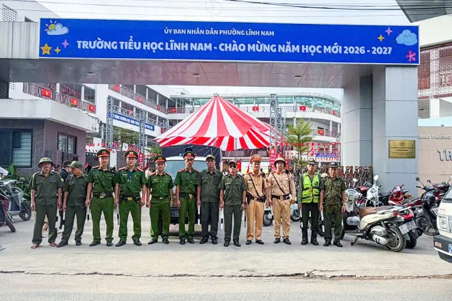 Hà Nội bảo đảm giao thông an toàn, thông suốt trong ngày khai giảng - Ảnh 6.