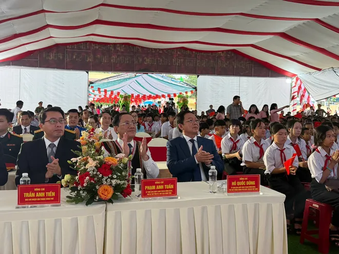 Rộn ràng không khí khai giảng năm học mới- Ảnh 17. Rộn ràng không khí khai giảng năm học mới- Ảnh 17.