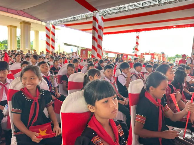Rộn ràng không khí khai giảng năm học mới- Ảnh 3. Rộn ràng không khí khai giảng năm học mới- Ảnh 3.