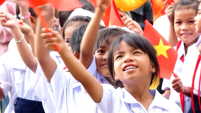 Thiêng liêng ngày khai trường ở vùng cao- Ảnh 4. Thiêng liêng ngày khai trường ở vùng cao- Ảnh 4.