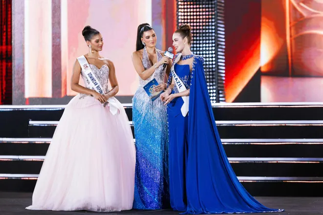 Đêm Chung kết Miss World lần thứ 73 tại Việt Nam:
Nhìn lại những khoảnh khắc đăng quang lịch sử dịp kỷ niệm 75 năm- Ảnh 22. Đêm Chung kết Miss World lần thứ 73 tại Việt Nam:
Nhìn lại những khoảnh khắc đăng quang lịch sử dịp kỷ niệm 75 năm- Ảnh 22.
