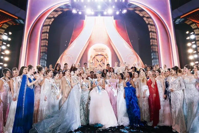 Đêm Chung kết Miss World lần thứ 73 tại Việt Nam:
Nhìn lại những khoảnh khắc đăng quang lịch sử dịp kỷ niệm 75 năm- Ảnh 24. Đêm Chung kết Miss World lần thứ 73 tại Việt Nam:
Nhìn lại những khoảnh khắc đăng quang lịch sử dịp kỷ niệm 75 năm- Ảnh 24.