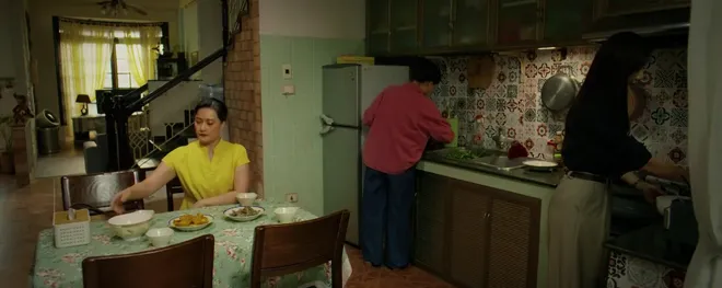M&ugrave;a h&egrave; năm ấy - Tập 14: Phương muối mặt nhờ T&ugrave;ng cứu Kh&aacute;nh vụ qu&aacute;n bar - Ảnh 3.