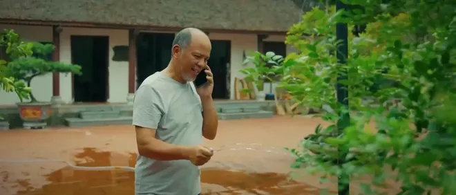 M&ugrave;a h&egrave; năm ấy - Tập 14: Phương muối mặt nhờ T&ugrave;ng cứu Kh&aacute;nh vụ qu&aacute;n bar - Ảnh 2.