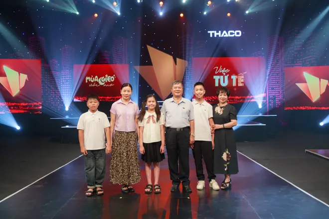 Ấn tượng Việc tử tế tháng 9: Những “người thầy” gieo ước mơ bằng yêu thương - Ảnh 3.