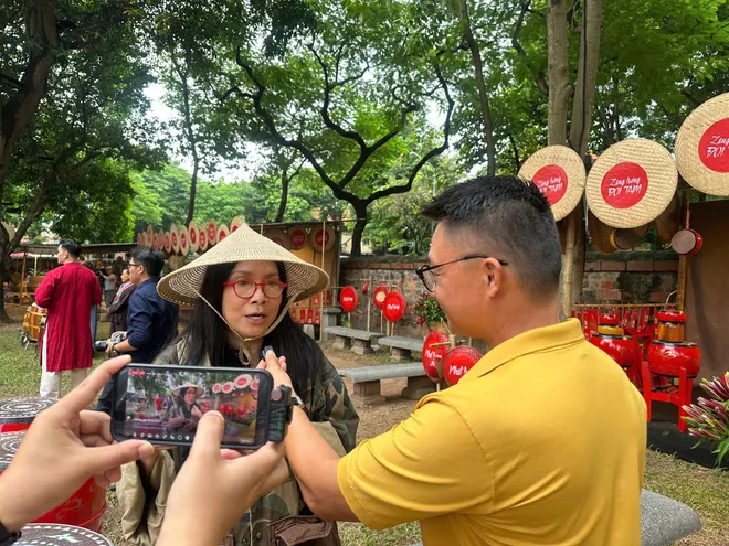“Nhất trống - Một tiếng trống - Ngàn năm văn hiến”: Nhịp đập di sản giữa lòng di tích lịch sử- Ảnh 3. “Nhất trống - Một tiếng trống - Ngàn năm văn hiến”: Nhịp đập di sản giữa lòng di tích lịch sử- Ảnh 3.