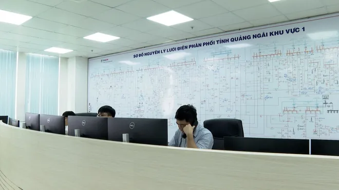 Điện lực Quảng Ngãi ứng dụng công nghệ, nâng tầm vận hành lưới điện- Ảnh 4. Điện lực Quảng Ngãi ứng dụng công nghệ, nâng tầm vận hành lưới điện- Ảnh 4.