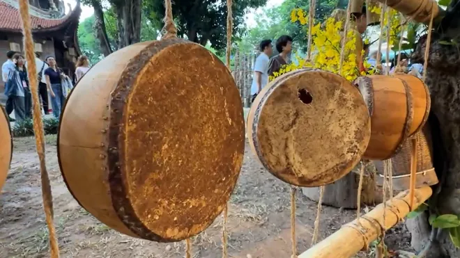 “Nhất trống - Một tiếng trống - Ngàn năm văn hiến”: Nhịp đập di sản giữa lòng di tích lịch sử- Ảnh 7. “Nhất trống - Một tiếng trống - Ngàn năm văn hiến”: Nhịp đập di sản giữa lòng di tích lịch sử- Ảnh 7.