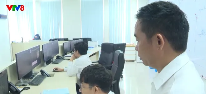 Số hóa lưới điện tại Quảng Ngãi: Bước chuyển mình mạnh mẽ từ quản lý thủ công đến vận hành thông minh- Ảnh 5. Số hóa lưới điện tại Quảng Ngãi: Bước chuyển mình mạnh mẽ từ quản lý thủ công đến vận hành thông minh- Ảnh 5.