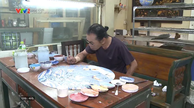 Dám sống: Khám phá nghệ thuật men màu - hồn của Huế - Ảnh 14.