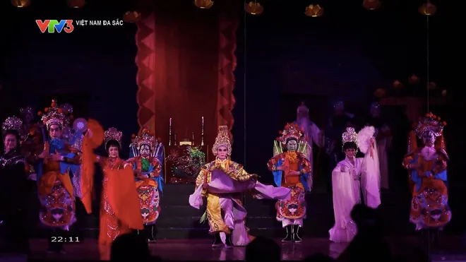 Việt Nam đa sắc: T&igrave;m lại h&agrave;o quang v&agrave; vẻ đẹp rực rỡ, lộng lẫy của nghệ thuật h&aacute;t bội - Ảnh 4.