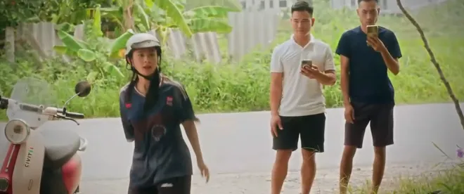 Đội bóng nữ làng Xuân - Tập 5: Muốn giúp Đào nhưng Minh càng làm mọi chuyện tệ hơn - Ảnh 26.