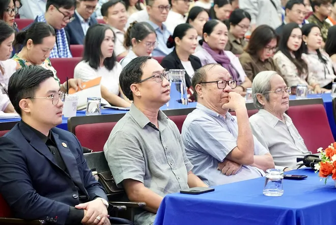 Đào tạo văn hoá thời AI: Công nghệ là đòn bẩy, bản sắc là gốc rễ - Ảnh 3.