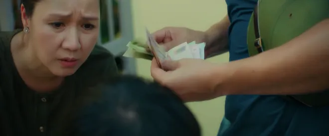 Đội bóng nữ làng Xuân - Tập 6: Minh không muốn truy cứu con trai Quốc (Tuấn Tú) - Ảnh 3.