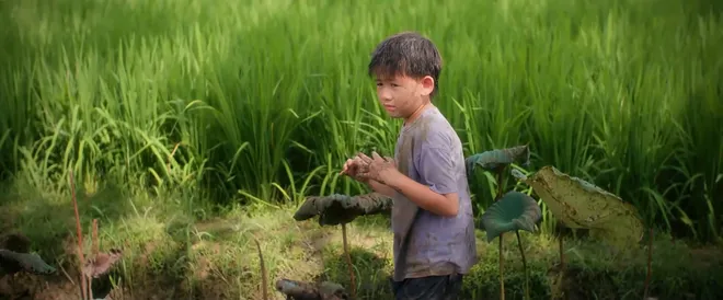 Đội bóng nữ làng Xuân - Tập 6: Minh không muốn truy cứu con trai Quốc (Tuấn Tú) - Ảnh 7.