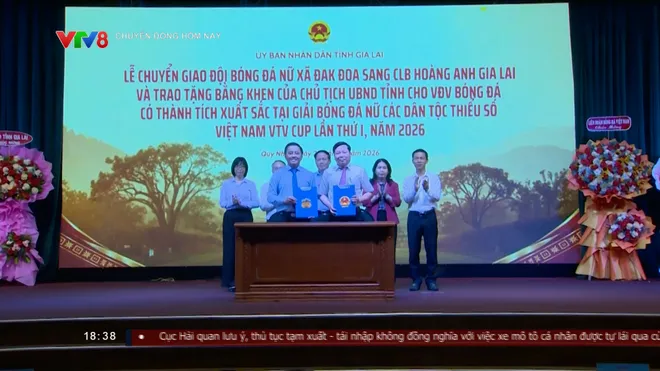 Gia Lai: Khen thưởng các vận động viên xuất sắc tại Giải bóng đá nữ các dân tộc thiểu số Việt Nam VTV Cup lần thứ I năm 2026- Ảnh 7. Gia Lai: Khen thưởng các vận động viên xuất sắc tại Giải bóng đá nữ các dân tộc thiểu số Việt Nam VTV Cup lần thứ I năm 2026- Ảnh 7.