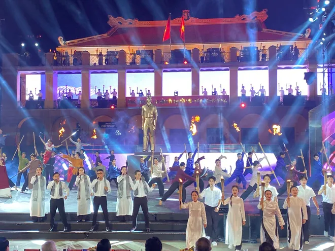Không gian văn hóa Hồ Chí Minh: Điểm tựa cho công nghiệp văn hóa - Ảnh 5.