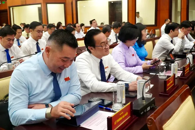 HĐND TP Hồ Chí Minh xem xét nhiều nghị quyết triển khai Luật Phát triển đô thị - Ảnh 5.