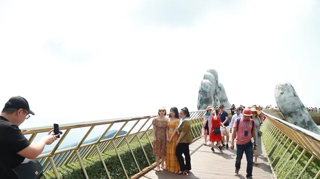 Gen Z và bước thăng hạng ấn tượng của du lịch Việt Nam trên bản đồ quốc tế- Ảnh 3. Gen Z và bước thăng hạng ấn tượng của du lịch Việt Nam trên bản đồ quốc tế- Ảnh 3.