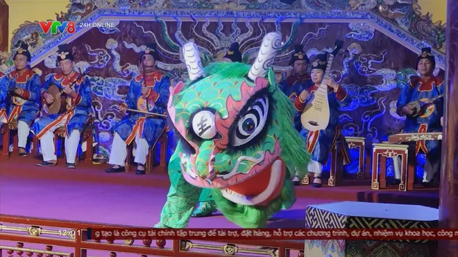 Múa lân kể chuyện tình mẫu tử trong cung đình Huế- Ảnh 3. Múa lân kể chuyện tình mẫu tử trong cung đình Huế- Ảnh 3.