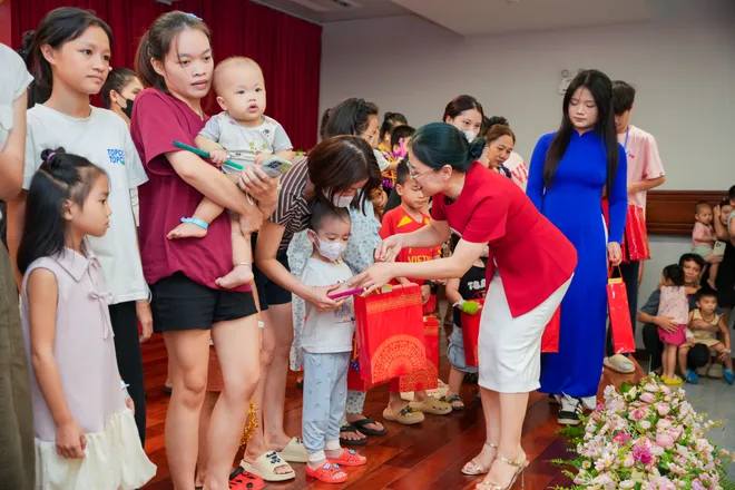 Tết Trung thu &ndash; Tết sẻ chia 2026 mang y&ecirc;u thương đến trẻ em kh&oacute; khăn - Ảnh 4.