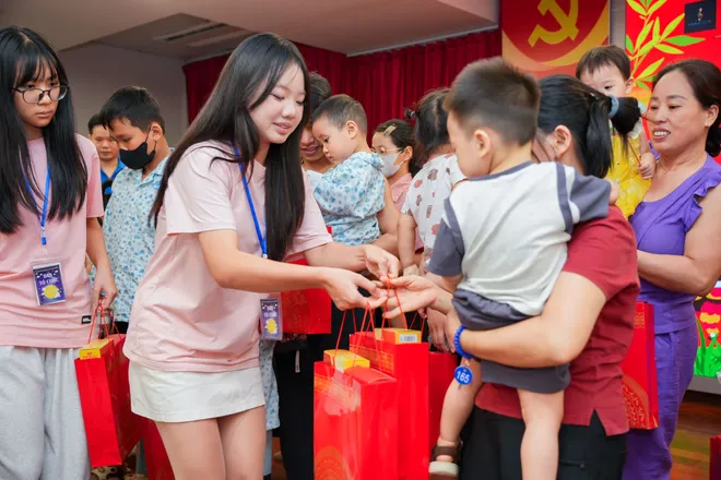 Tết Trung thu &ndash; Tết sẻ chia 2026 mang y&ecirc;u thương đến trẻ em kh&oacute; khăn - Ảnh 3.
