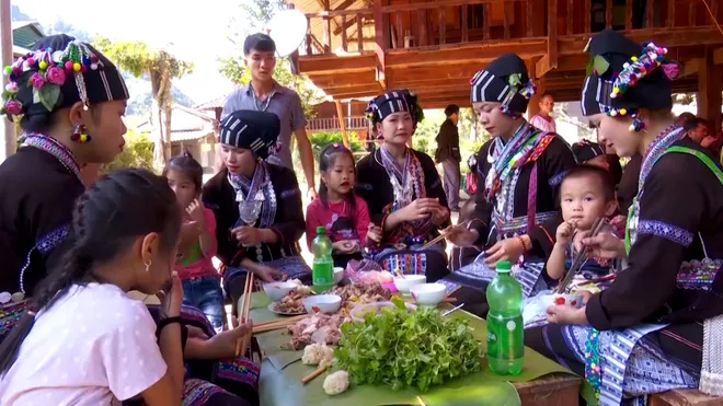 Sú Khon Khoài - Lễ hội độc đáo của người Lự ở Lai Châu- Ảnh 3. Sú Khon Khoài - Lễ hội độc đáo của người Lự ở Lai Châu- Ảnh 3.