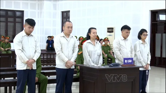 Đà Nẵng: Xét xử vụ án lừa đảo chiếm đoạt tài sản xảy ra tại Công ty GFDI- Ảnh 2. Đà Nẵng: Xét xử vụ án lừa đảo chiếm đoạt tài sản xảy ra tại Công ty GFDI- Ảnh 2.