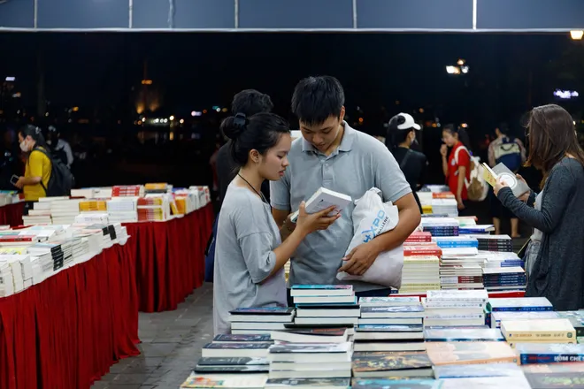 Rộn ràng đêm hội Trung thu năm 2026 tại Tây Hồ - Ảnh 7.