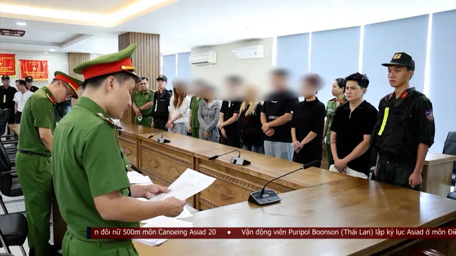 Cảnh báo hậu quả khi tiếp tay mua bán khí cười- Ảnh 7. Cảnh báo hậu quả khi tiếp tay mua bán khí cười- Ảnh 7.