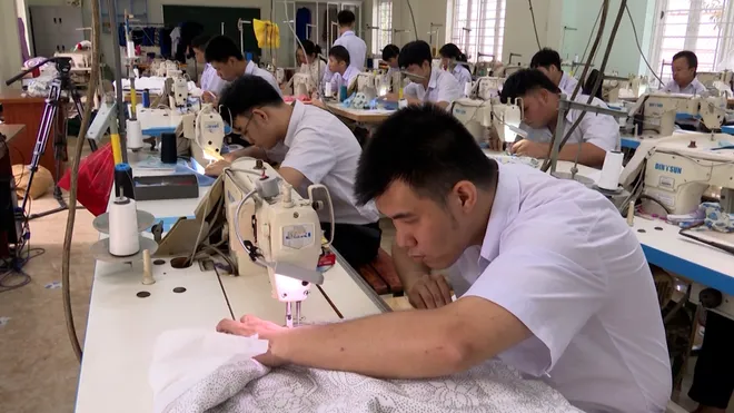 Trung t&acirc;m nu&ocirc;i dạy trẻ khuyết tật V&otilde; Hồng Sơn: H&agrave;nh tr&igrave;nh kh&ocirc;ng đơn độc- Ảnh 5.