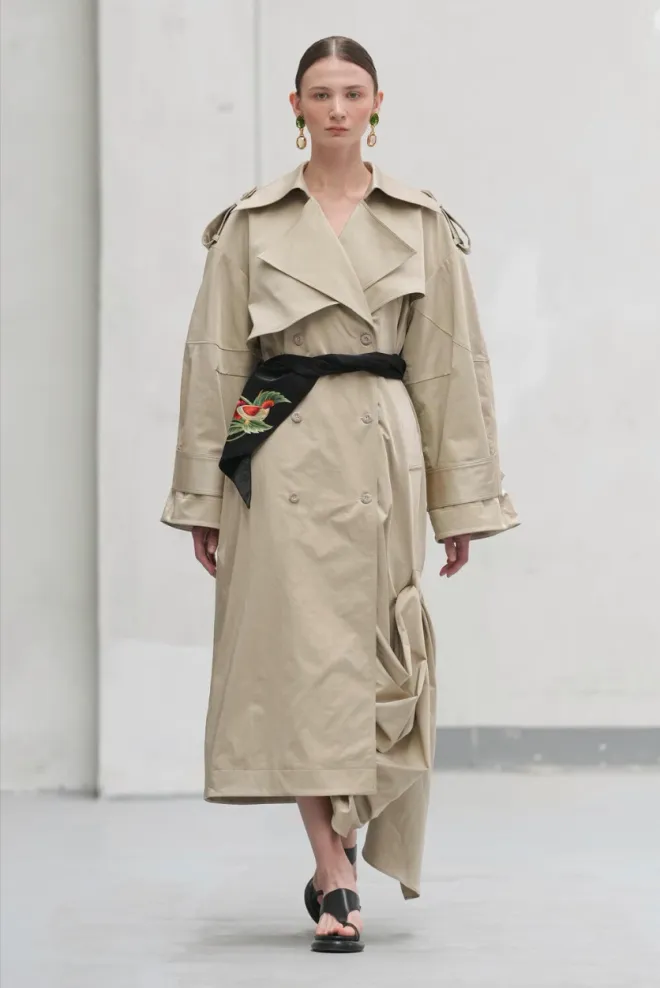 Hồ Ngọc Hà, Quỳnh Anh Shyn và loạt gương mặt Việt ghi dấu tại mùa Fashion Week Xuân/Hè 2027 - Ảnh 6.